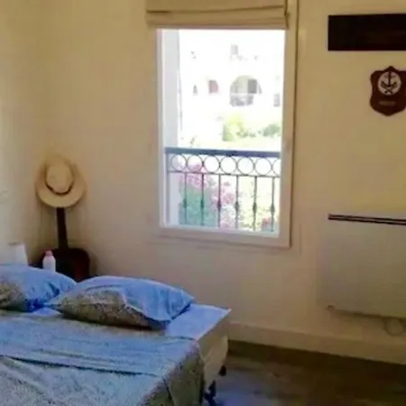 Apartment 50m With Balcony In A With Pool